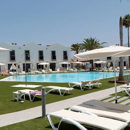 Fbc Fortuny - Adults Only 3*