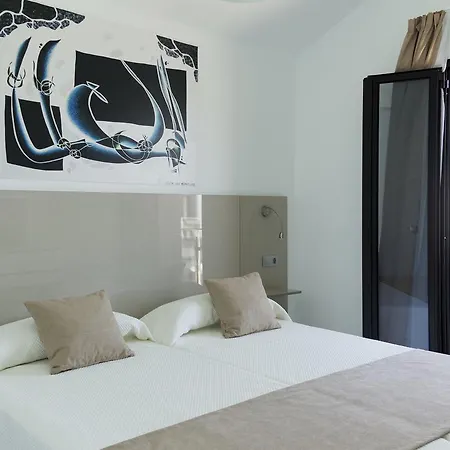 Fbc Fortuny - Adults Only 3*