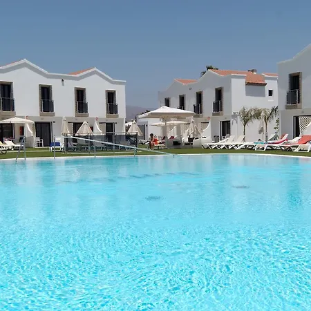 Fbc Fortuny - Adults Only 3*