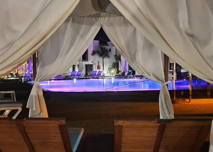 Fbc Fortuny - Adults Only 3*