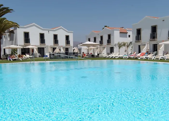 Fbc Fortuny - Adults Only 3*